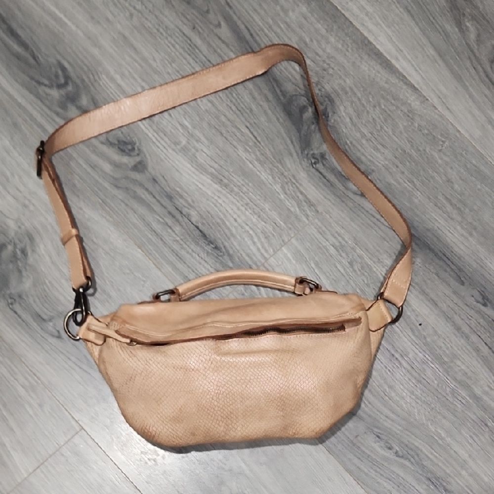 EUC Super Soft Italian Leather Swing Crossbody Bag